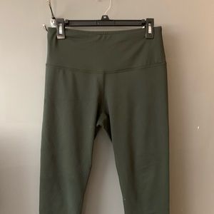 Army green cropped leggings.